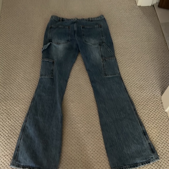 Brandy Melville boot cut cargo jeans. - Picture 4 of 4